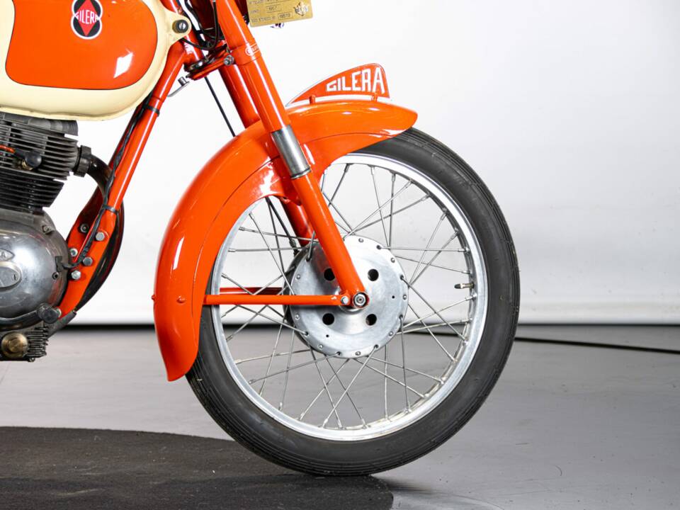 Bild 29/50 von Gilera 175 Sport (1956)