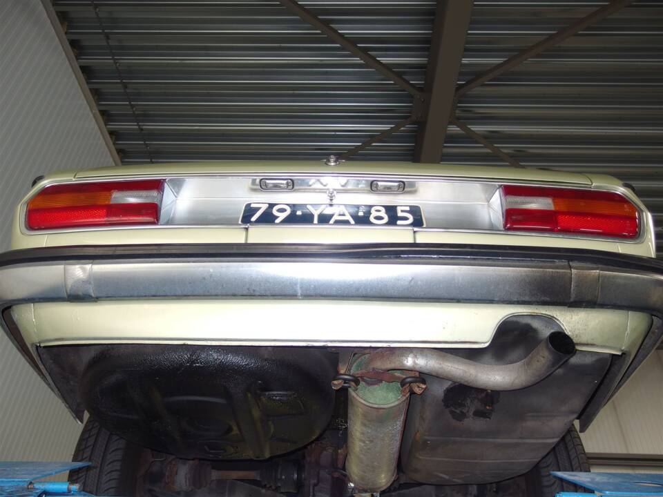 Image 85/95 de BMW 2500 (1977)