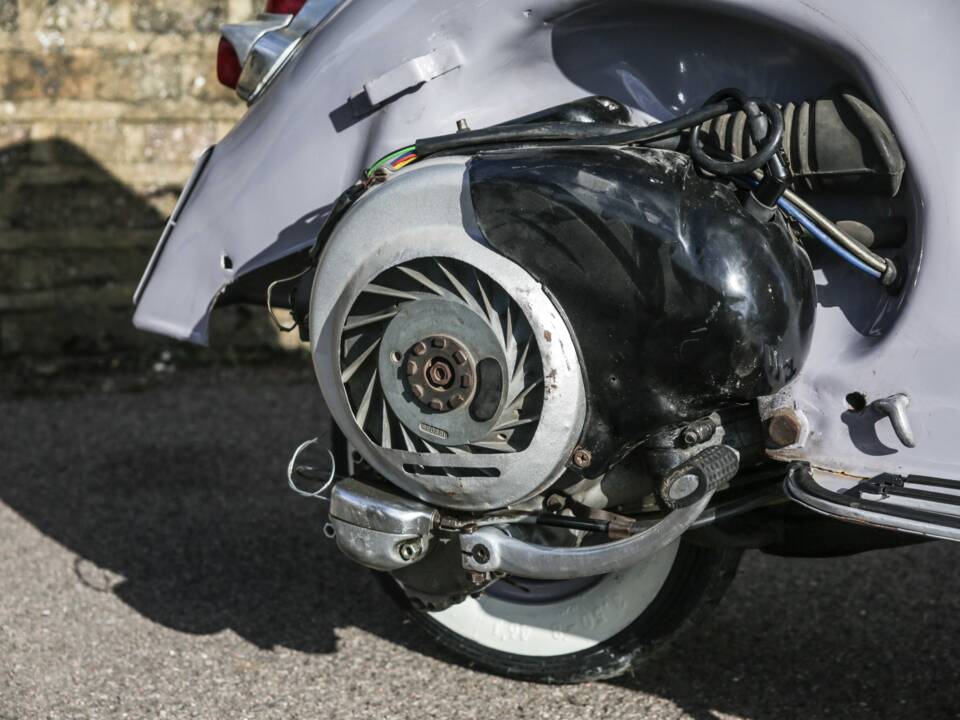 Bild 7/9 von Piaggio Vespa 150 (1964)