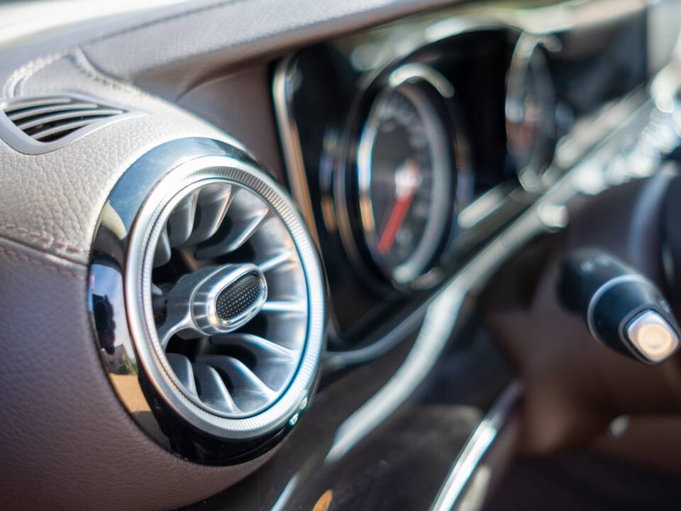 Image 38/85 of Mercedes-Benz CLS 450 4MATIC (2018)