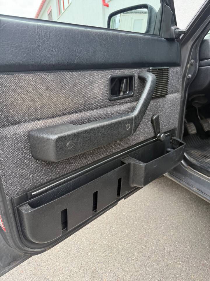 Image 50/54 of Volvo 245 GL (1990)