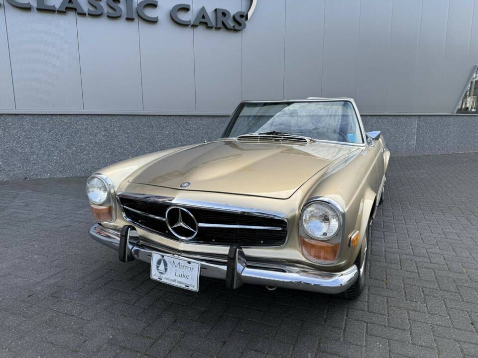 Image 5/49 de Mercedes-Benz 280 SL (1971)