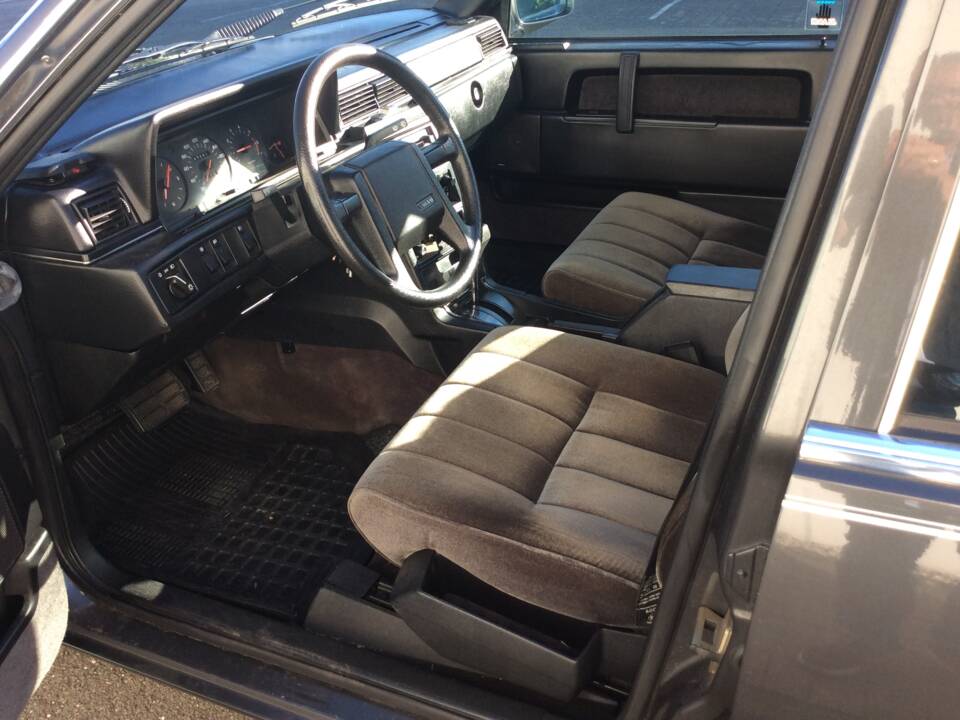 Image 9/14 of Volvo 760 GLE (1986)