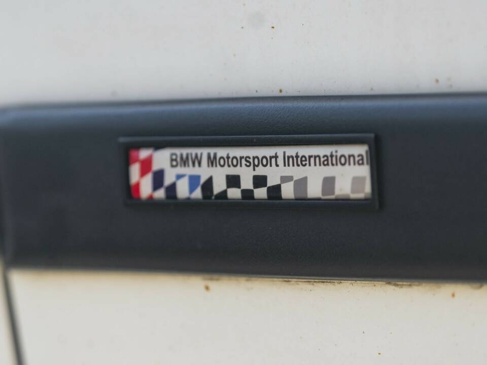 Bild 22/50 von BMW 318is "Class II" (1994)