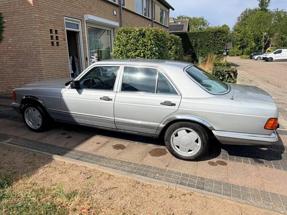 Imagen 3/8 de Mercedes-Benz 280 S (1982)