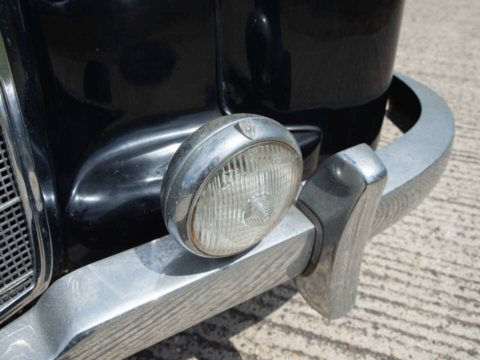 Image 25/30 of Mercedes-Benz 180 (1955)