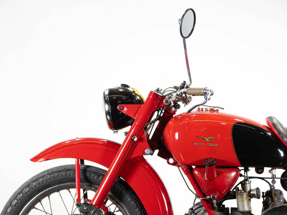 Immagine 22/50 di Moto Guzzi Falcone Turismo (1960)