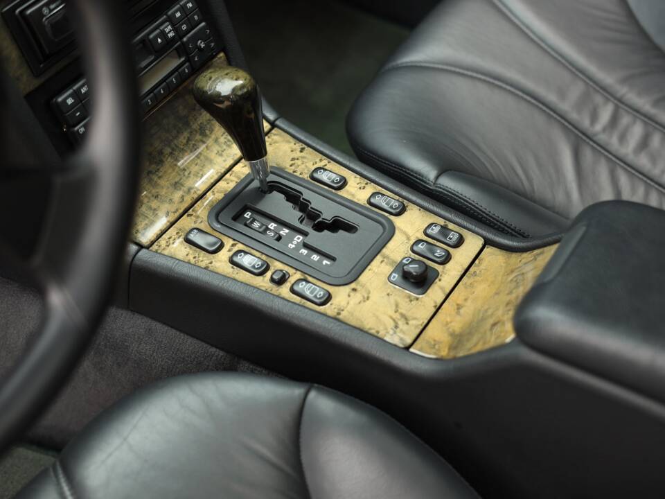 Image 78/98 de Mercedes-Benz E 50 AMG (1996)