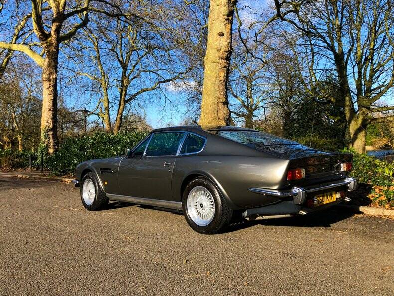 Image 19/34 de Aston Martin V8 Vantage (1987)