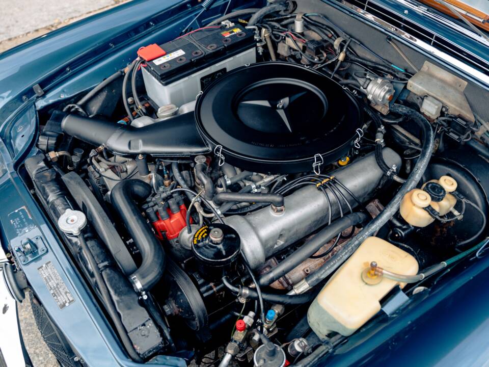 Bild 16/16 von Mercedes-Benz 280 SE 3,5 (1971)