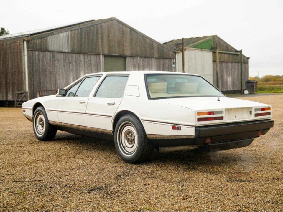 Bild 2/12 von Aston Martin Lagonda (1982)