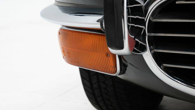 Image 15/15 de Jaguar Type E V12 (2+2) (1973)