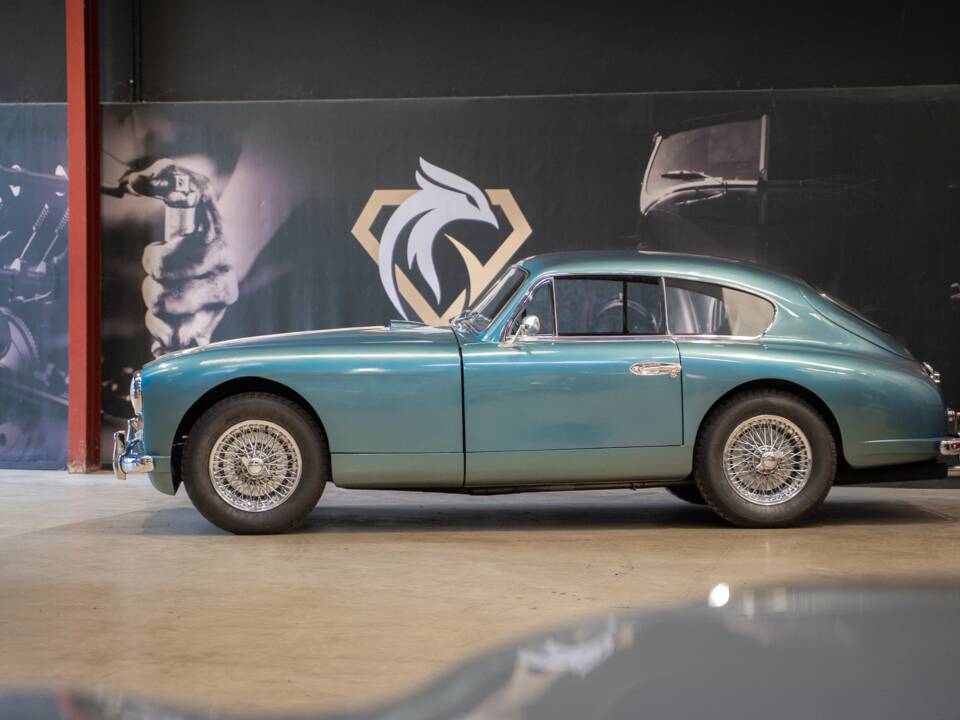 Image 8/82 of Aston Martin DB 2/4 Mk I (1953)
