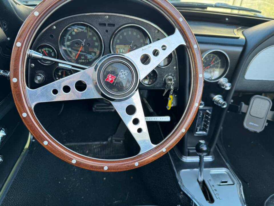 Bild 9/9 von Chevrolet Corvette Sting Ray Convertible (1965)