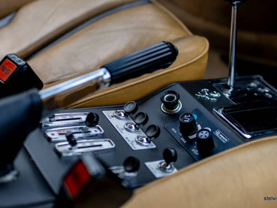 Image 46/65 of Ferrari 308 GTB (1978)