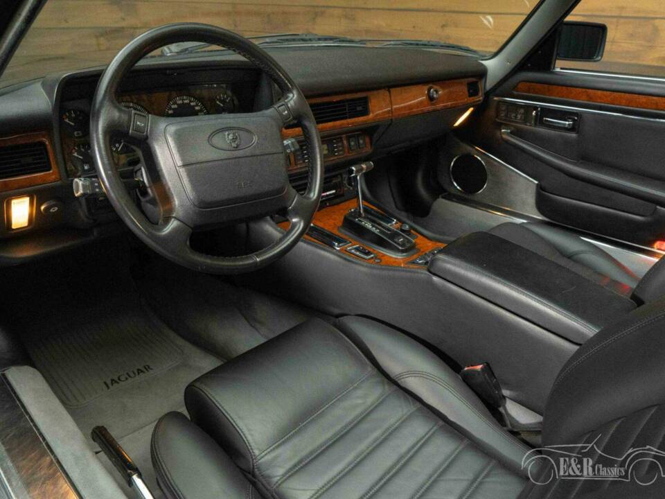 Afbeelding 11/19 van Jaguar XJS 4.0 (1993)