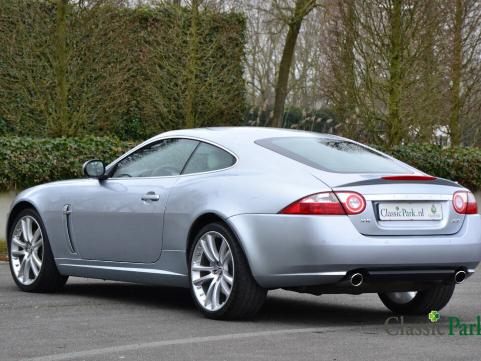Image 3/50 de Jaguar XK 4.2 (2006)