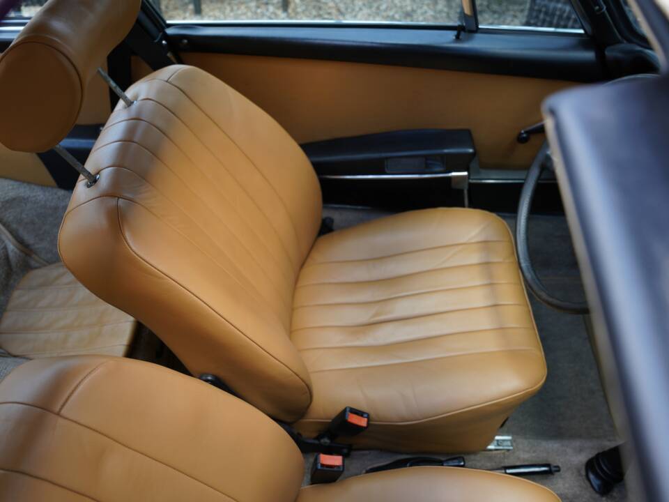 Image 37/50 of Porsche 911 2.4 T "Oilflap" (1972)