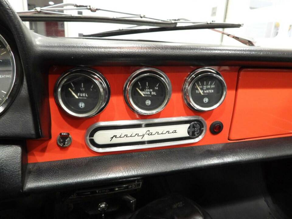 Image 8/15 de Alfa Romeo 1750 Spider Veloce (1969)