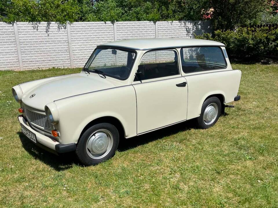 Immagine 4/10 di Trabant 601 Universal (1984)