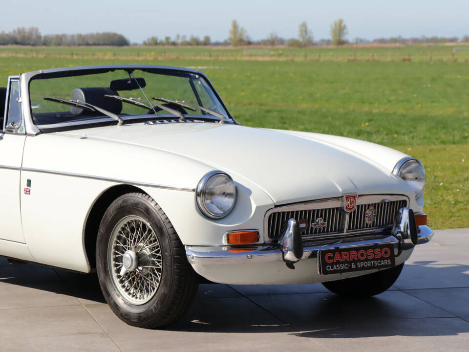 Bild 12/50 von MG MGB (1972)