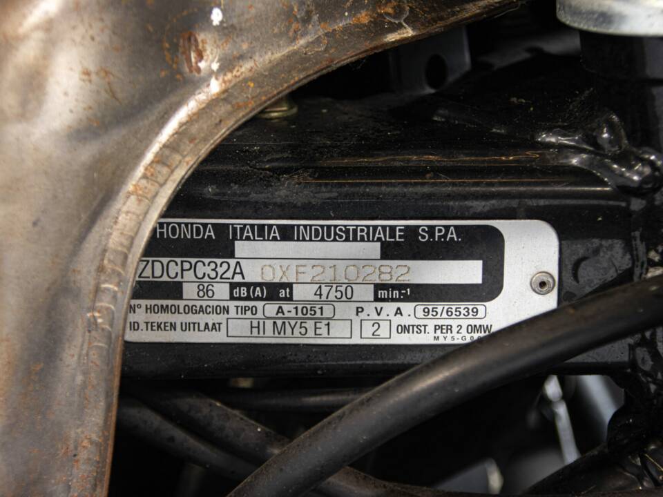 Image 37/48 of Honda CB 500E (1999)