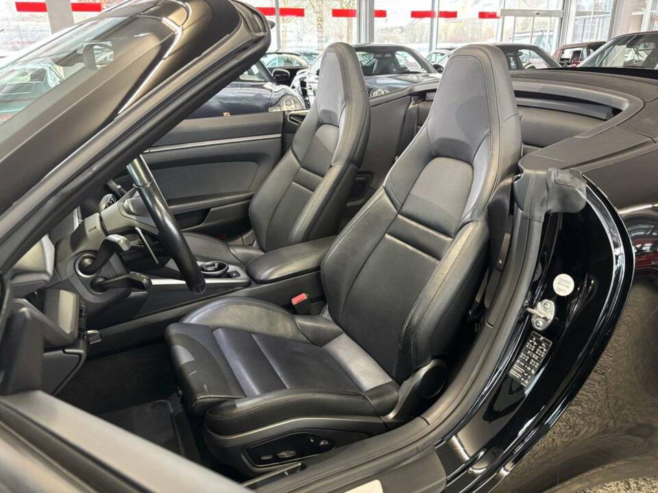 Bild 16/24 von Porsche 911 Carrera S (2019)