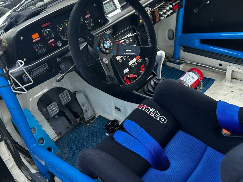 Bild 23/56 von BMW 2002 ti (1969)