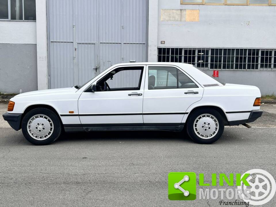 Image 4/10 de Mercedes-Benz 190 (1987)