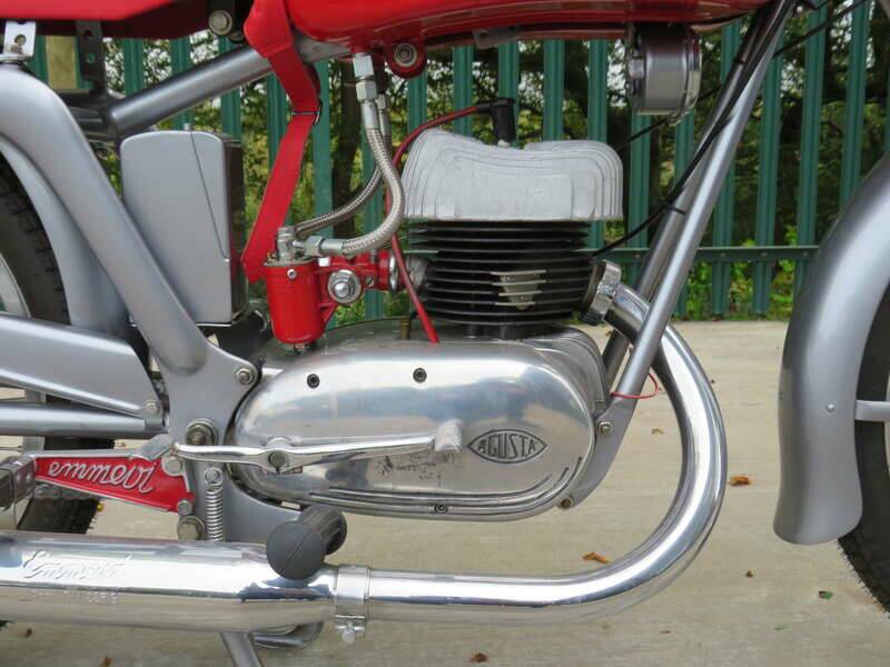 Bild 3/45 von MV Agusta 150 Sport (1953)