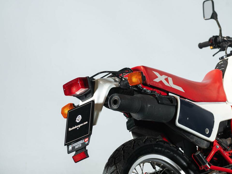 Bild 39/50 von Honda DUMMY (1985)