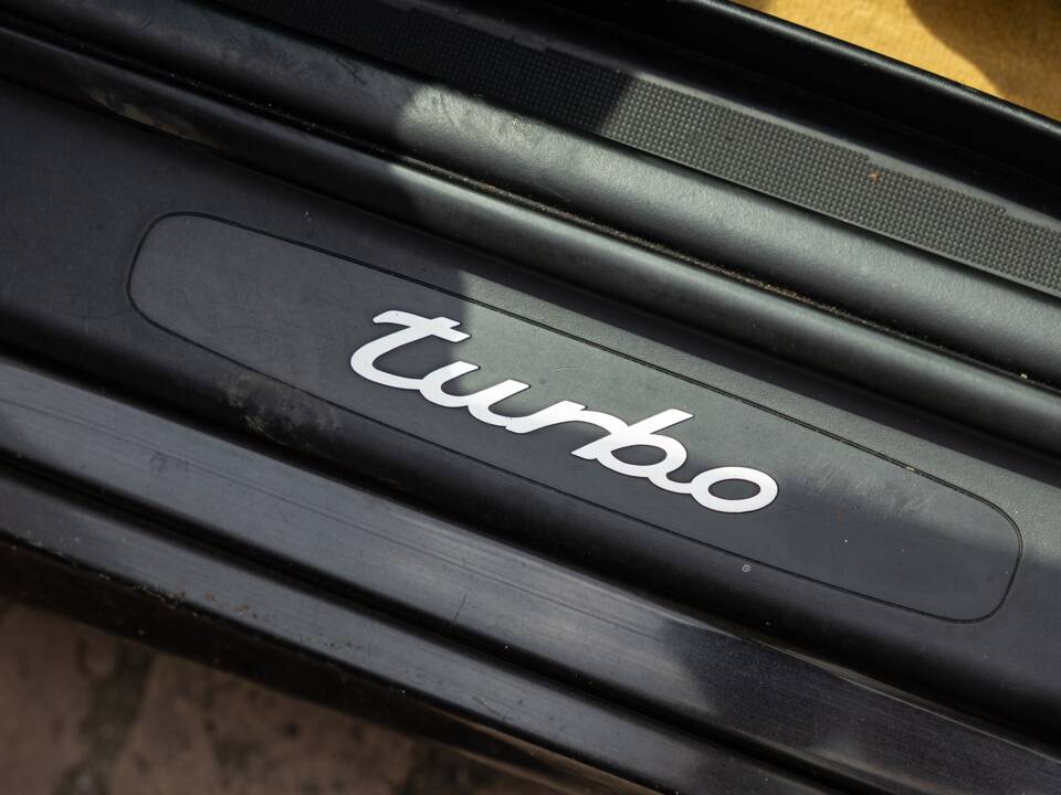 Bild 8/27 von Porsche 911 Turbo (2001)