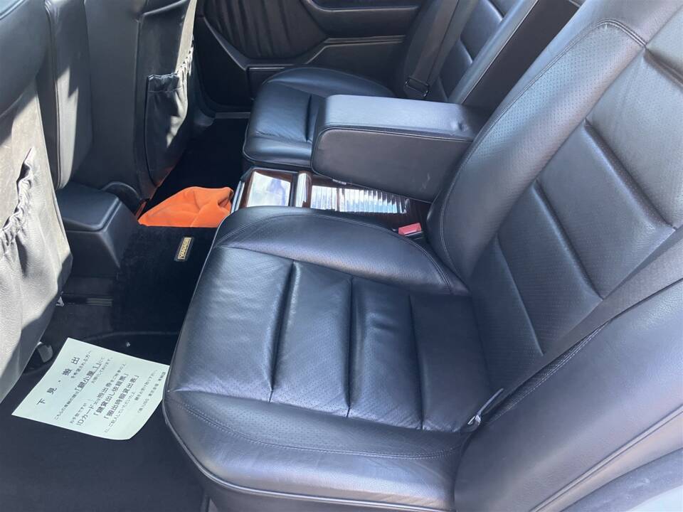 Immagine 30/44 di Mercedes-Benz E 500 (1993)