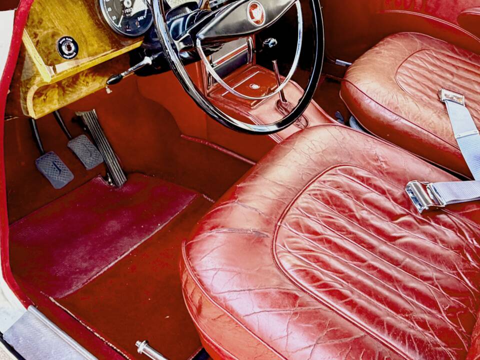 Bild 10/19 von Jaguar Mk II 3.4 (1963)