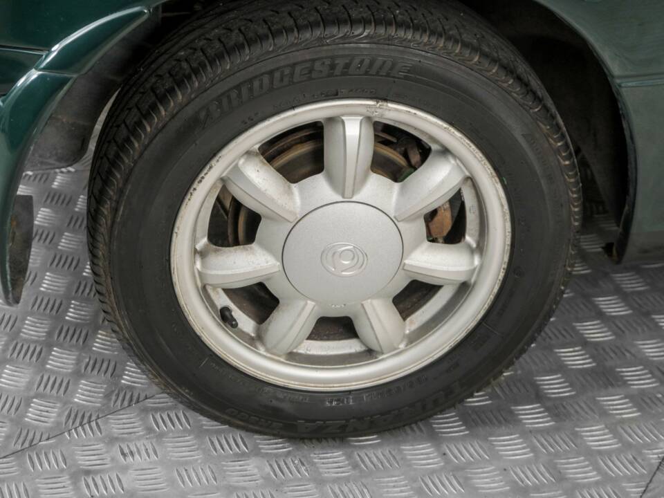 Image 29/50 de Mazda MX-5 1.6 (1993)