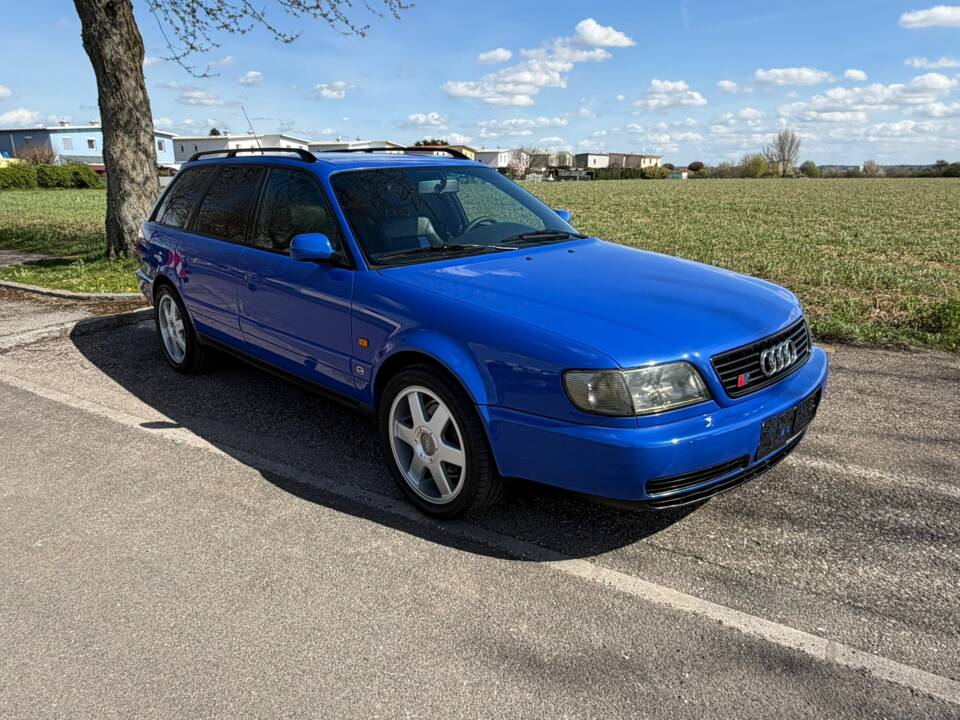 Image 1/29 of Audi S6 Plus Avant (1996)
