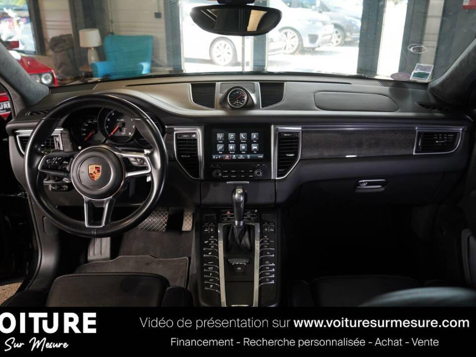Image 4/29 de Porsche Macan Turbo (2017)