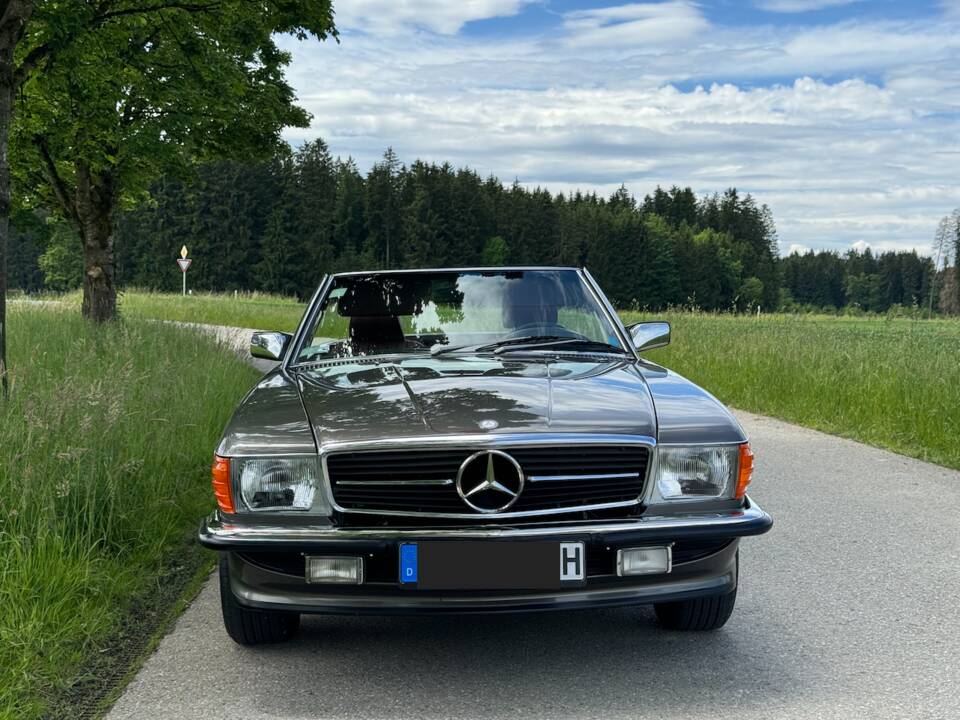 Image 3/16 of Mercedes-Benz 560 SL (1988)
