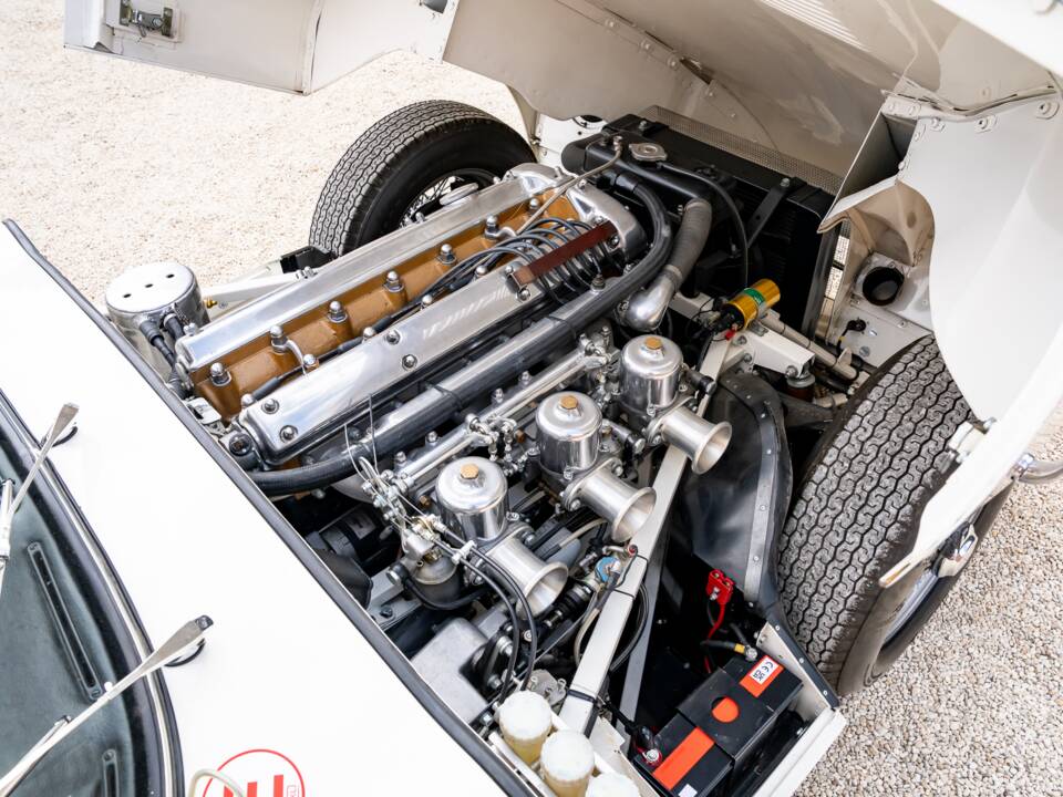 Afbeelding 36/46 van Jaguar E-Type 3.8 (1962)