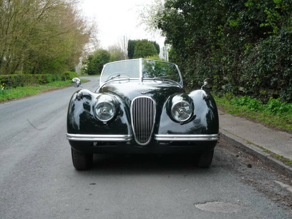 Afbeelding 2/17 van Jaguar XK 120 OTS (1954)