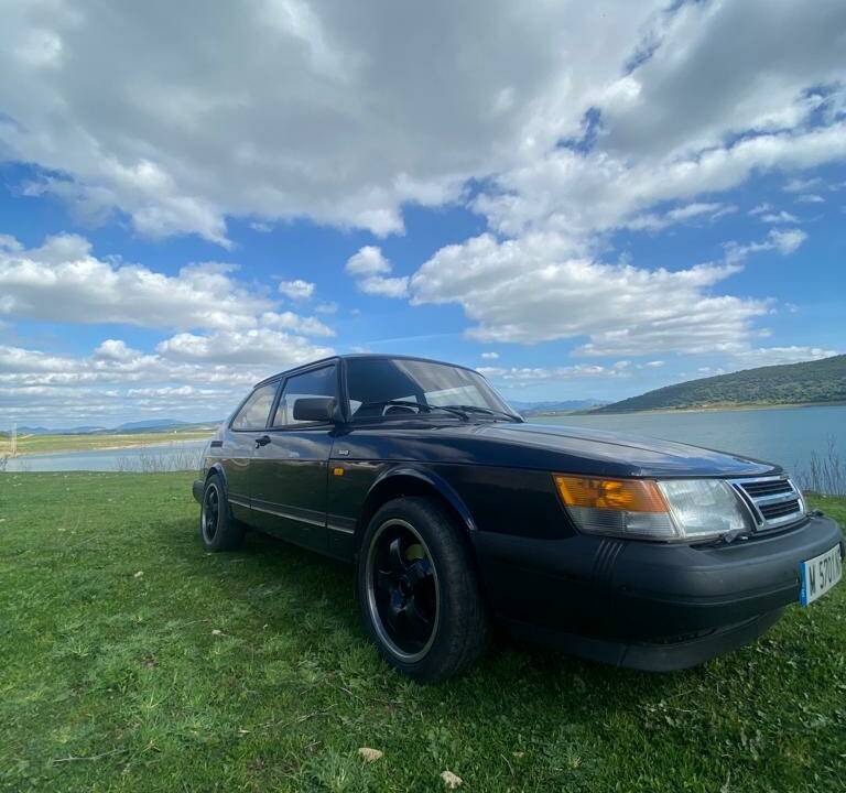 Image 46/50 of Saab 900 (1992)
