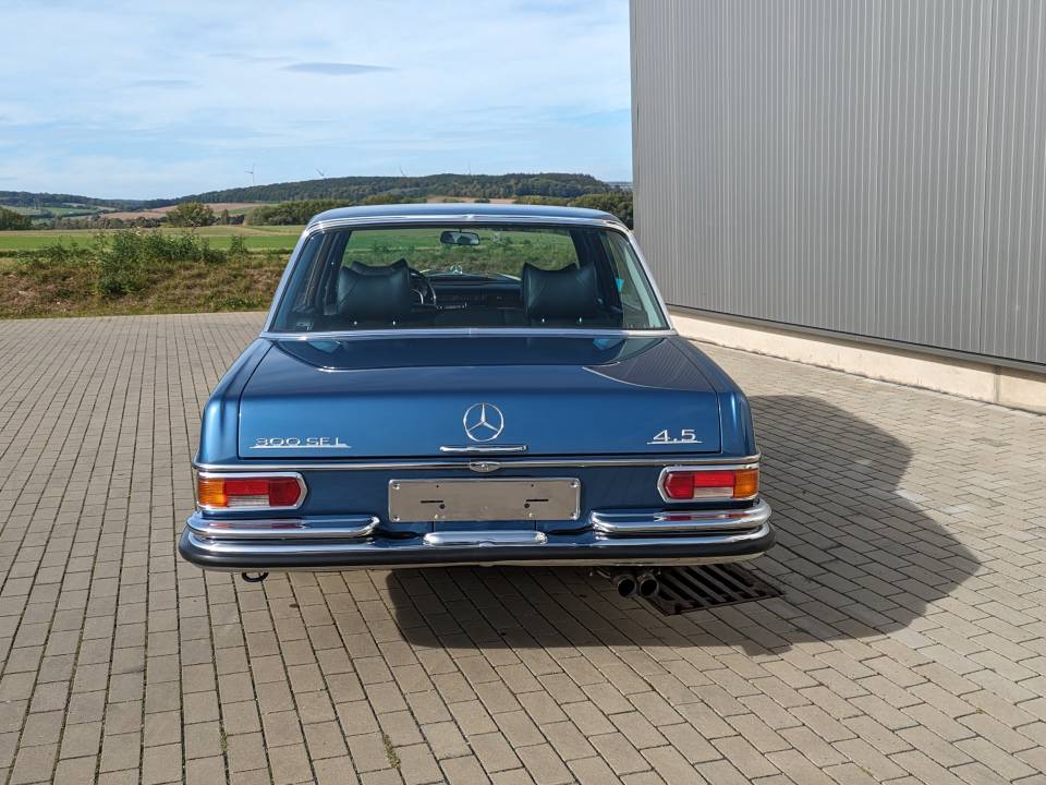 Image 13/28 de Mercedes-Benz 300 SEL 4.5 (1972)