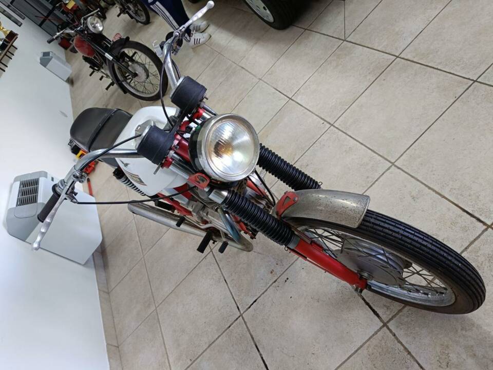Image 13/29 de Moto Guzzi Stornello 160 (1972)