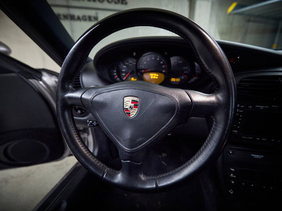 Image 70/98 of Porsche 911 Turbo (2000)