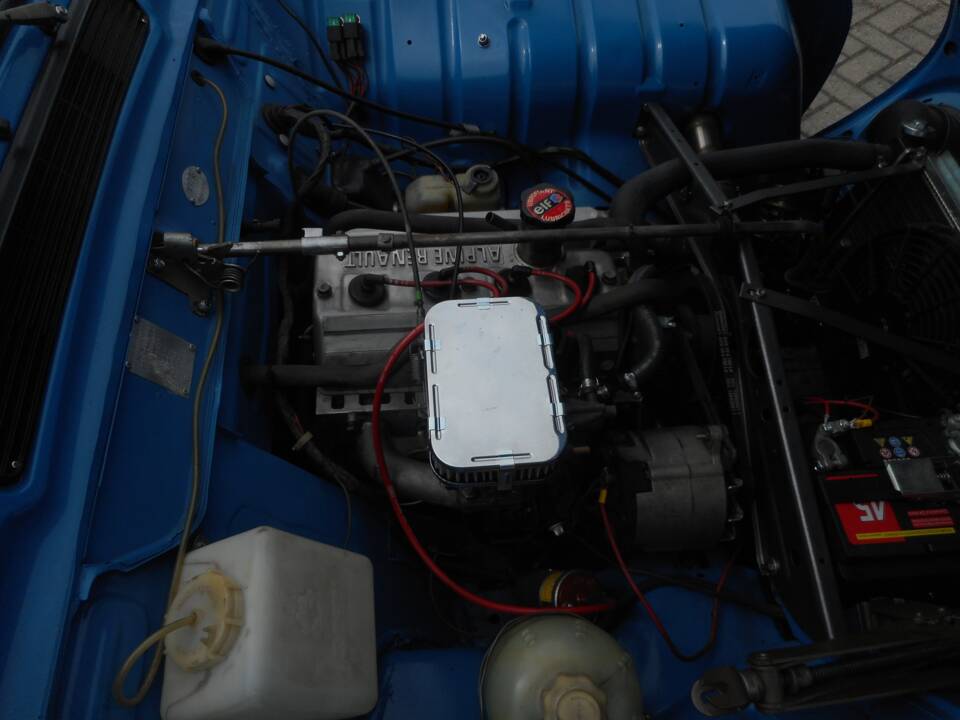 Image 30/98 de Renault R 4 TL (1984)