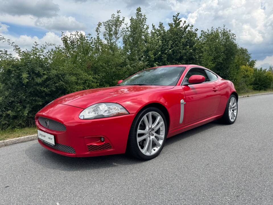 Image 5/49 of Jaguar XKR (2007)