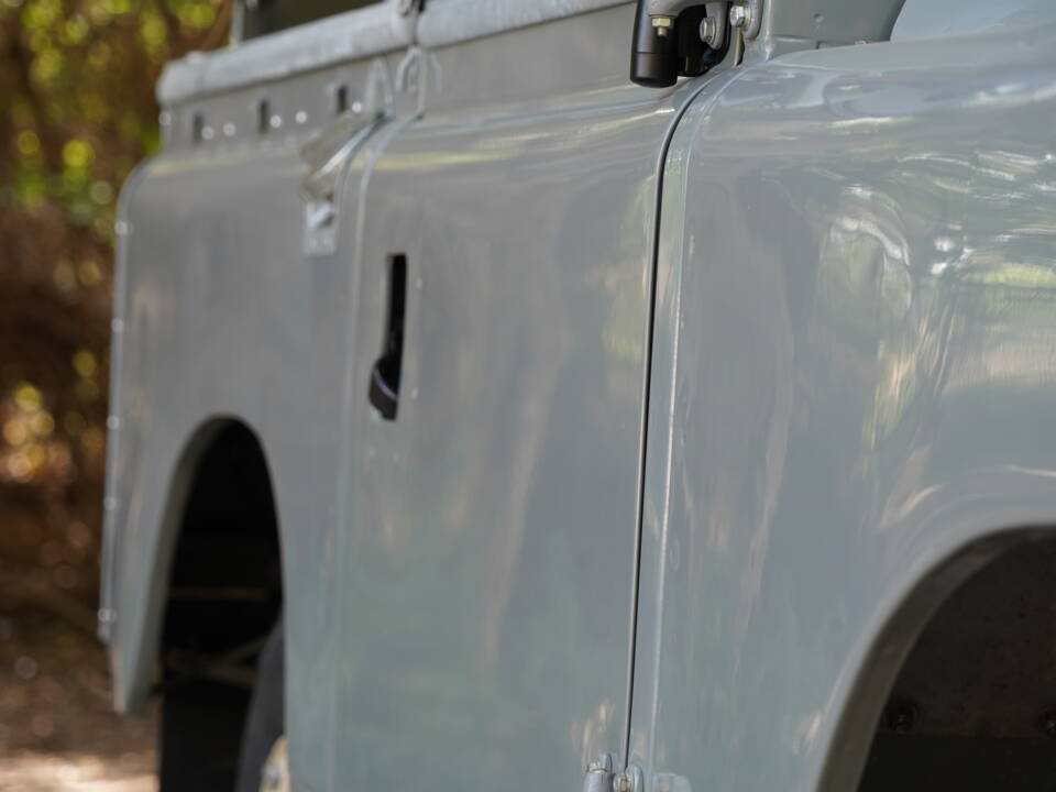 Bild 30/79 von Land Rover 88 (1963)
