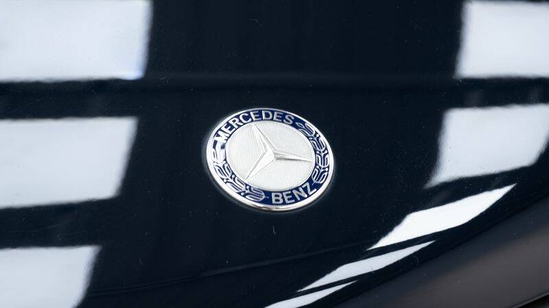 Image 13/15 of Mercedes-Benz 500 SL (1991)