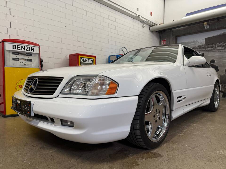 Image 2/17 de Mercedes-Benz SL 500 (1999)