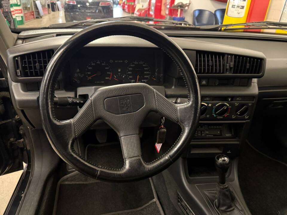 Afbeelding 8/16 van Peugeot 405 (1991)